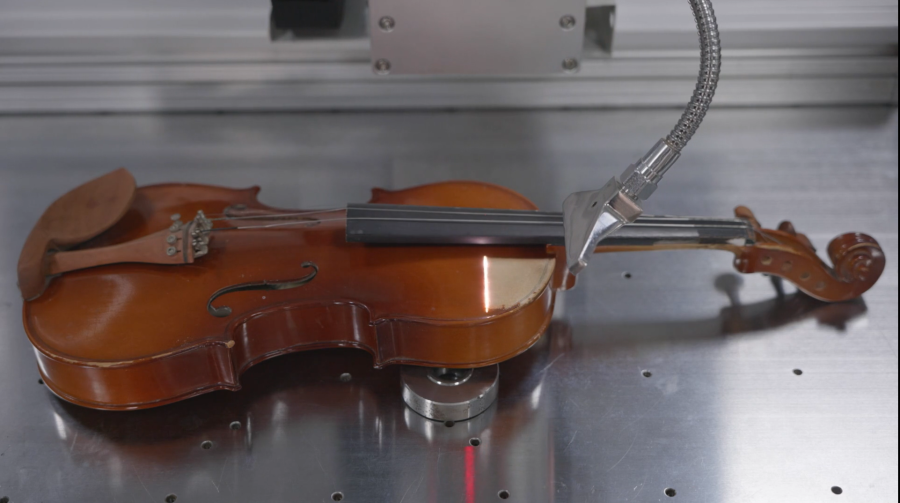 laser that removes varnish from wood